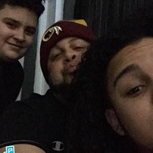 Meet your Posher, Ray